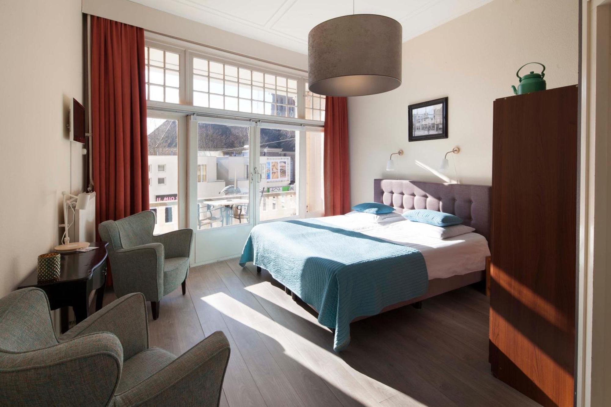 Hotel Grand Cafe Deight Зандфорт Экстерьер фото